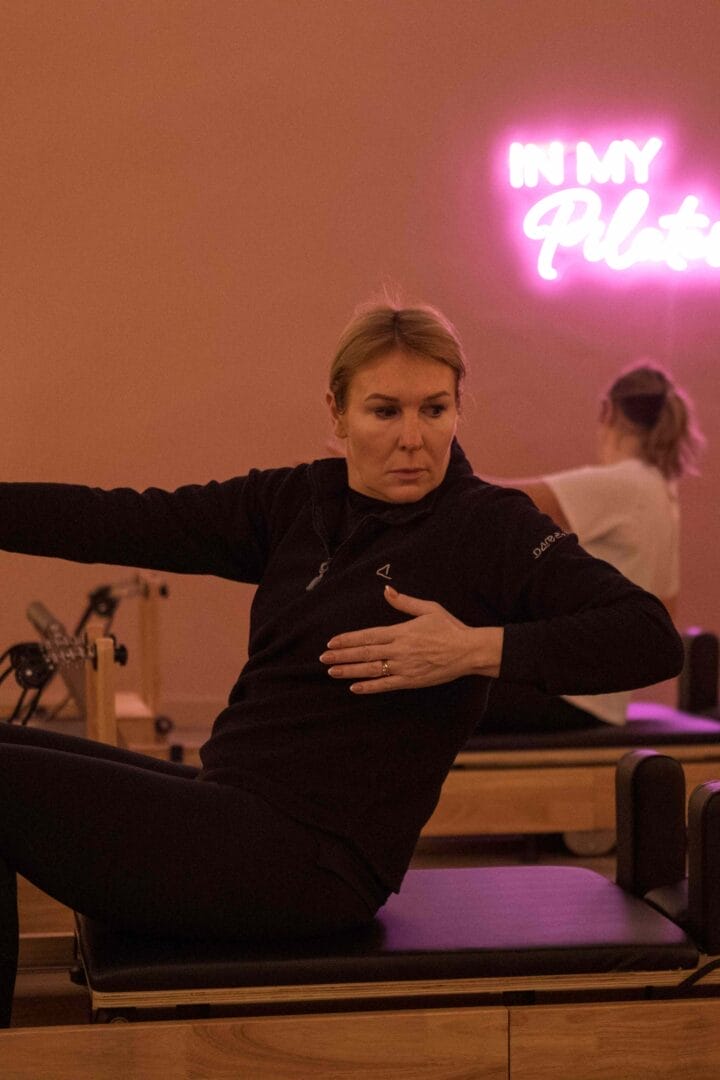 What is reformer Pilates? 4 Reformer Pilates